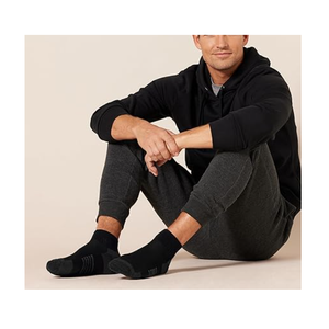 Calcetines deportivos de calidad premium con diseños personalizados y logotipos disponibles a granel a precios competitivos para equipos - Product Image 4