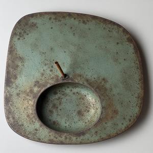 Quemador de Incienso de Latón Industrial Resistente, Moldeado con Diseño de Guijarro de Río, Suave, Oscuro, Aromático, Duradero - Product Image 4