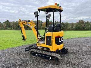 Mini-excavatrice JCB 18Z-1 de 1,8 tonne avec moteur Kohler, excavatrice sur chenilles à oscillation de queue zéro pour la construction et l'aménagement paysager - Product Image 2