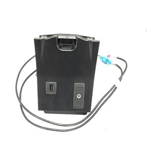 Presa AUX/USB per Mercedes Classe B W246 2a Serie A2468230411 (12>) - Product Image 1