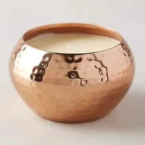 Pot à bougie en fer de forme ovale pot à bougie martelé fini or en laiton pour la décoration de table extérieure et de noël - Product Image 5