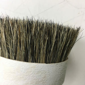 Brosse à chaussures de fabrication vietnamienne avec crin de cheval et manche en bois - Product Image 2