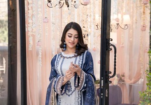 Collection de vêtements indiens et pakistanais en coton imprimé pour femmes - Product Image 3