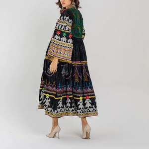 Vêtements faits à la main pleine broderie afghane robe traditionnelle afghane style chaud robes traditionnelles afghanes Kuchi faites à la main - Product Image 2