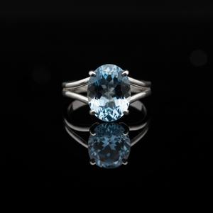 Anillo de Compromiso de Plata de Ley 925 con Topacio Azul Natural Estilo Vintage Hecho a Mano con Engaste de Puntas Certificado por Terceros - Product Image 1