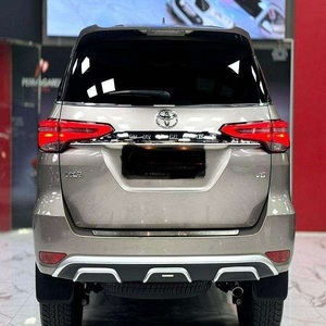 จัดส่งรวดเร็วสำหรับรถยนต์มือสอง ฟอร์จูนเนอร์ วีเอ็กซ์อาร์ เอสยูวี - Product Image 2