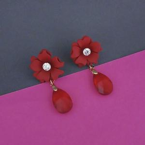 Catégories de produits Boucles d'oreilles Urthn Fine Dangle avec pierre autrichienne florale rouge 1315712B - Product Image 1