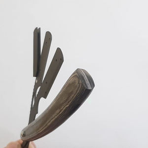 Maquinilla de afeitar profesional de acero inoxidable con mango de madera al por mayor - Product Image 5