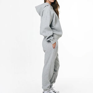Ensemble de survêtement vierge avec logo brodé personnalisé Ensemble de pantalons de survêtement à capuche pour femmes Survêtements et survêtements en coton - Product Image 4