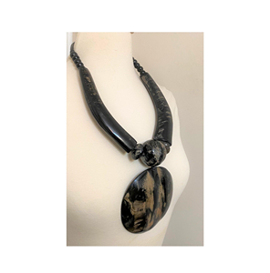 Collar de Cuerno Moderno Hecho a Mano Ecológico a Precio Económico para Chicas, Eventos de Compromiso, Uso Personalizado, Tamaño Personalizado, Artesanía Natural Saniya - Product Image 3
