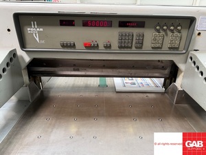 Guillotina para papel Polar 92 EMC barata - Máquina cortadora de papel en venta - Tamaño 920 mm - Product Image 3