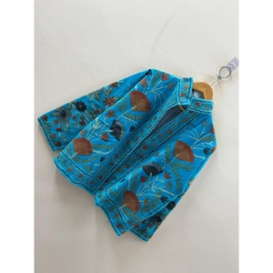 Veste en velours Gulbadan Aegean brodée à la main, réversible, motif floral Suzani, bleu océan, saison automne/printemps, rembourrage en coton, logo en fourrure - Product Image 5