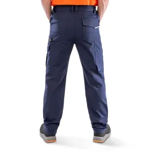 Pantaloni Elasticizzati Sostenibili in Tessuto Riciclato con Dettagli a Coltello e Utensili - Product Image 4