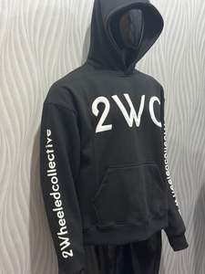 Sudadera Clush Industries de 420g, 100% Algodón Felpa, Bordada, con Cierre, Negra, Corte Regular, Talla Americana, Estilo Vintage Urbano, Personalizada - Product Image 2