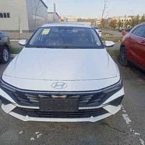Hyundai Elantra VII รุ่นใหม่2024มีให้เลือกสองสีคือสีดำและสีขาว - Product Image 1