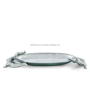 Elegante bandeja de fiesta decorativa de travertino con asas de metal de cuerda trenzada Diseño de país francés Hecho a mano por Zahid Exports India - Product Image 2