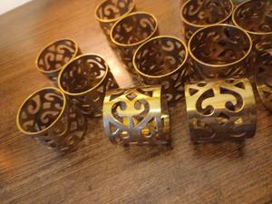 Juego de 4 Anillos de Servilleta Hexagonales de Metal Dorado Moderno, Porta Servilletas de Latón para Decoración de Mesa de Boda, Hotel, Restaurante, Venta al por Mayor para Fiestas - Product Image 5