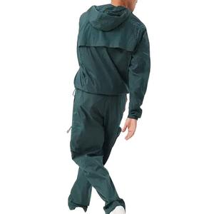 Fabricant de survêtements à logo réfléchissant personnalisé Ensemble de jogging avec veste zippée Pantalon de survêtement en nylon Survêtements coupe-vent d'extérieur pour hommes - Product Image 5