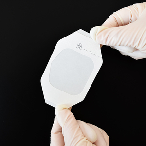 Vendaje IV transparente hipoalergénico impermeable para fijación de cánulas de cuidado de heridas con aguja permanente - Product Image 4