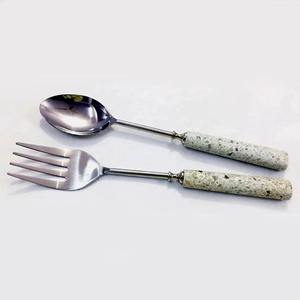 Saladier en acier inoxydable poli à l'or avec poignée en résine blanche unique Set de vaisselle Set de saladier à manger Set de saladier - Product Image 5