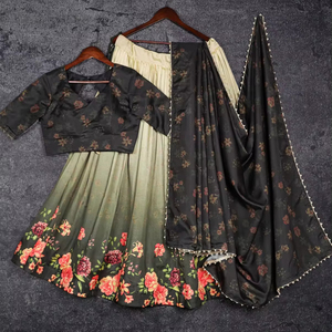 Lehenga Choli de Seda de Diseño Elegante, Estilo Pakistaní Moderno para Bodas y Fiestas - Product Image 1