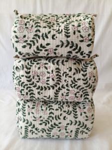 Quilted Cotton Floral Pattern Makeup Bag <b>Medium</b>/Small Travel Cosmetic Carry Pouch Zipper Manufacturer Wholesaler Cosmetic <b>Case</b> - Product Image 2