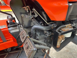 Tracteur à roues Kubota L4018 25HP chargeuse-pelleteuse avant 4WD Source d'alimentation agricole utilisé état moteur moteur essentiel - Product Image 3