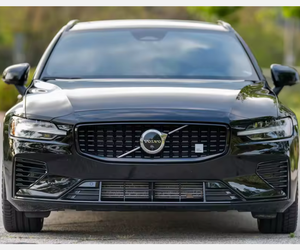 VOLVO V60 RECHARGE T8 POLESTAR ENGINEERED 2023 USADO (LHD/RHD) - Product Image 1