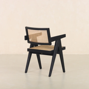 Capitol Silla de comedor elegante con cómodo Reposabrazos de caña Respaldo Sillón elegante para uso en el hogar - Product Image 5