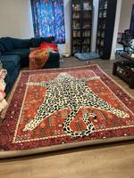 Kreative Teppiche Handgetuftete Handgefertigte Wolle Moderne Octavia Leopard Rot Einfarbige Teppiche Indien Maßgefertigt Umweltfreundlich Rutschfest Haustiergeeignet