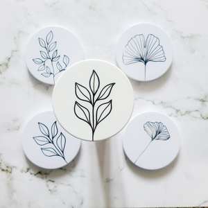 Ensemble de dessous-de-verre ronds blancs faits à la main avec motif floral noir, en céramique, pour la protection de la table de cuisine et des occasions spéciales - Product Image 6