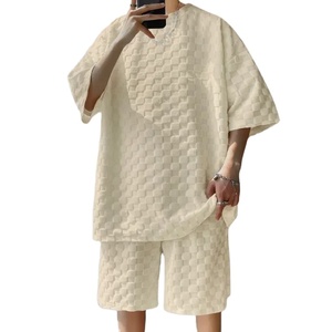 Costume de sport d'été pour homme High Street Plaid Print T-shirt et short à col rond en tricot respirant Ensemble décontracté pour homme deux pièces - Product Image 3