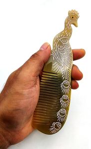 Peigne en corne de buffle naturel de luxe pour une santé des cheveux et du cuir chevelu sans enchevêtrement Propriétés anti-frisottis pour le toilettage de la barbe de HF CRAFT - Product Image 5