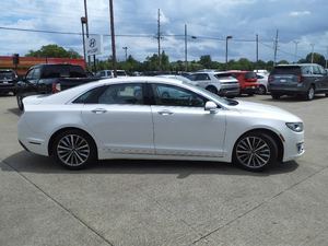 Offre Spéciale : Lincoln MKZ Hybride SE L Electr FWD d'occasion 2022 - Prêt à être expédié - Product Image 3