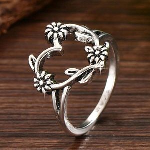 Boho moda Western Vintage anello cuore dichiarazione argento intarsio gioielli per le donne accessori di natale regali di compleanno calza - Product Image 1
