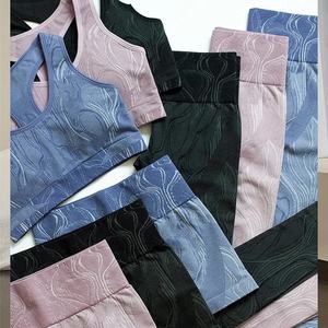 Traje de Yoga de cintura alta Mangas largas Cintura elástica Cierre de cremallera completa Patrón sólido Traje deportivo Levantamiento de cadera Pies atados Logo Frontal - Product Image 5