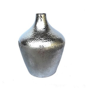 Design moderne Ornement unique Vases décoratifs d'intérieur en métal Vases à fleurs vintage en gros pour la décoration intérieure - Product Image 6