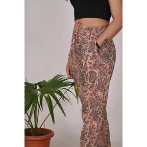 ชุดนอนผ้าฝ้ายพิมพ์ลายดอกไม้สำหรับผู้หญิงชุดนอนน้ำหนักเบาพร้อมกางเกงเอวยางยืดระบายอากาศได้ดี - Product Image 1