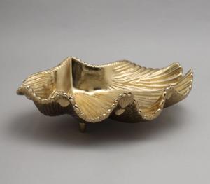 Bols de noix élégants en forme de feuille d'or parfaits pour servir des noix de cajou, des pistaches ou des collations Design élégant et fonctionnel - Product Image 5