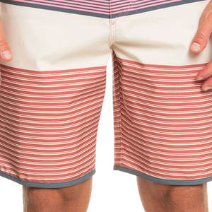 Shorts de bain pour hommes, design à trois panneaux, séchage rapide, résistant au chlore, imperméable, toile, élasthanne/polyester, motif imprimé, cordon de serrage - Product Image 4