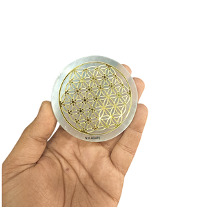 Plaques de Rechargement en Sélénite Gravées à la Main, Symboles de Géométrie Sacrée, Grilles de Cristal pour la Guérison Énergétique et la Décoration - Vente Chaude - Product Image 4