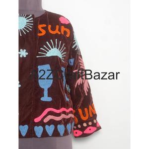 เสื้อแจ็คเก็ตผ้ากำมะหยี่ปักลายซูซานีสำหรับผู้หญิง ลายดอกไม้ ระบายอากาศได้ดี เหมาะสำหรับฤดูใบไม้ร่วง ฤดูหนาว และฤดูใบไม้ผลิ พร้อมตกแต่งโลโก้ - Product Image 2