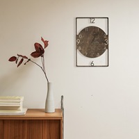 Horloge murale simple en bois massif ménage créatif nouveau 2024 salon horloge de table décorative moderne