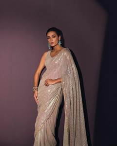 Shree Indian Exports Presente hermoso sari con estampado de Georgette puro y suave para mujer Último diseño de blusa de saris - Product Image 6