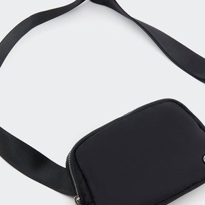 Riñonera Cruzada para Mujer, Bolsos de Moda, Bolsos Cruzados, Bolso de Cintura con Correa Ajustable - Product Image 2