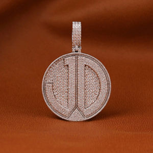 จี้เพชรโมอิสซาไนต์แบบฮิปฮอปสั่งทำพิเศษ หรูหรา ประดับเพชรโมอิสซาไนต์ทรงกลม GRA ชุบทองคำ 18K เงินแท้ 925 แบบคิวบา - Product Image 1