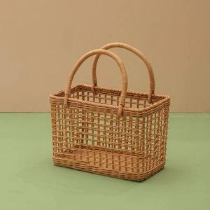 Bolso de Mano de Ratán - Estilo Vintage Portátil con Forro de Algodón y Detalle de Botón - Product Image 2