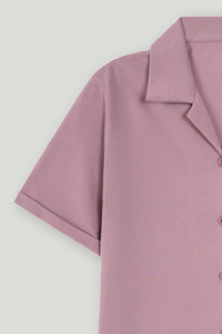 Camisetas de Algodón Color Malva con Botones para Mujer, Tallas Grandes, con Logotipo Personalizado, Hechas de Tela Suave y Duradera, Atuendo Moderno en Color Malva Sólido - Product Image 3