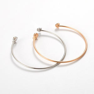 Bracelet en acier inoxydable plaqué or 18 carats, résistant à l'eau et au ternissement, personnalisable avec gravure, bracelet à maillons en or - Product Image 4