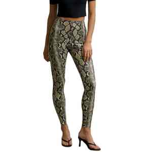 Vente en gros de pantalons en cuir pour femmes à prix réduit Offre Spéciale couleur unique pantalon en cuir pour peau de collation à la mode - Product Image 2